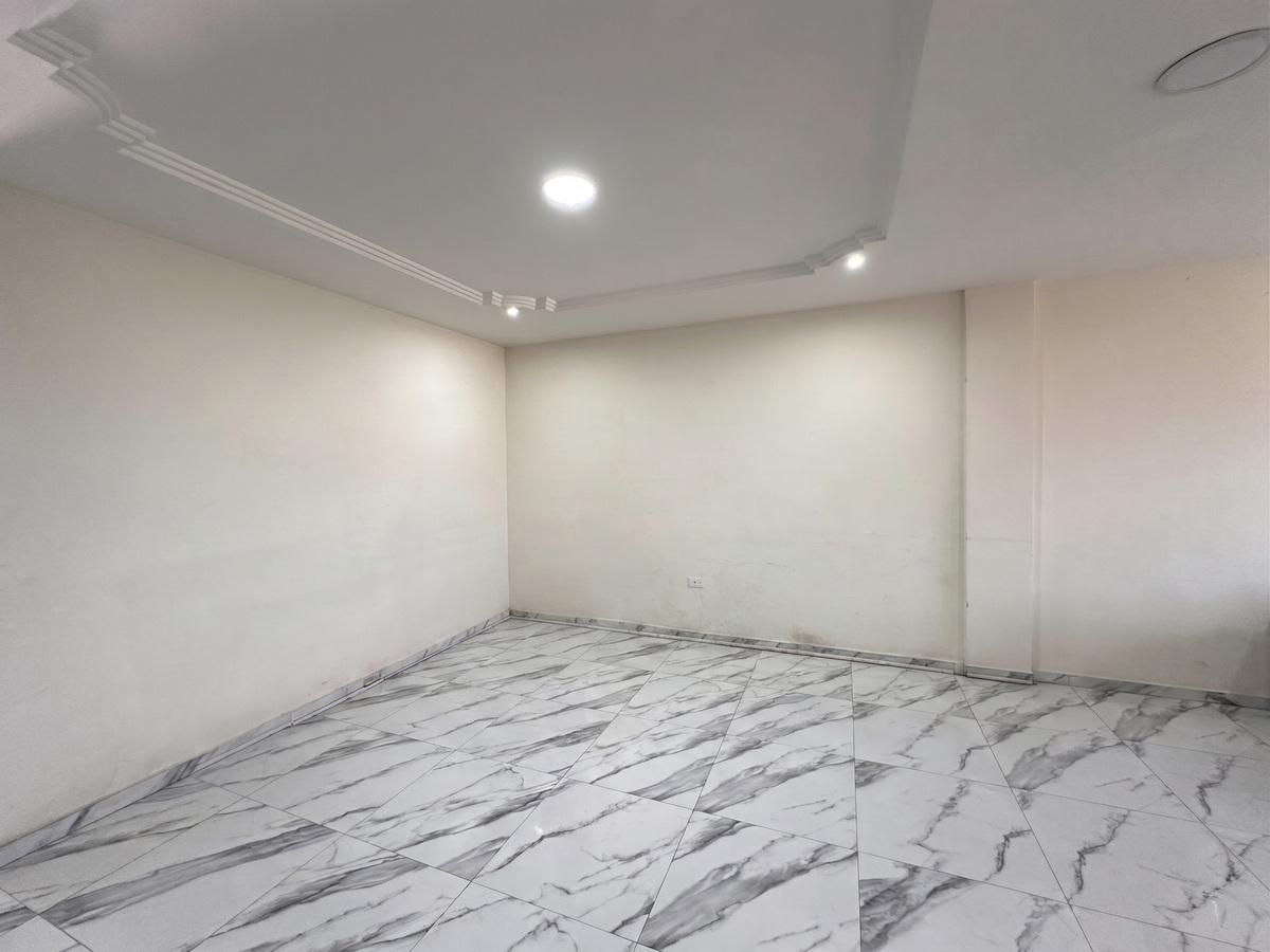 CASA COMERCIAL EN VENTA EN CUENCA SECTOR MIRAFLORES - imagen 5