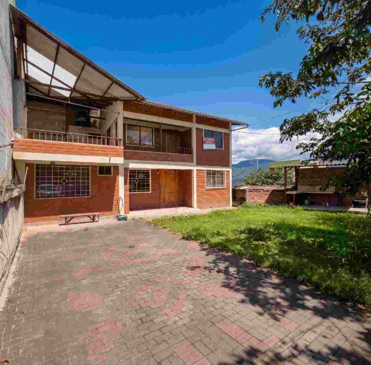 Quinta de venta con áreas verdes en Santa Isabel