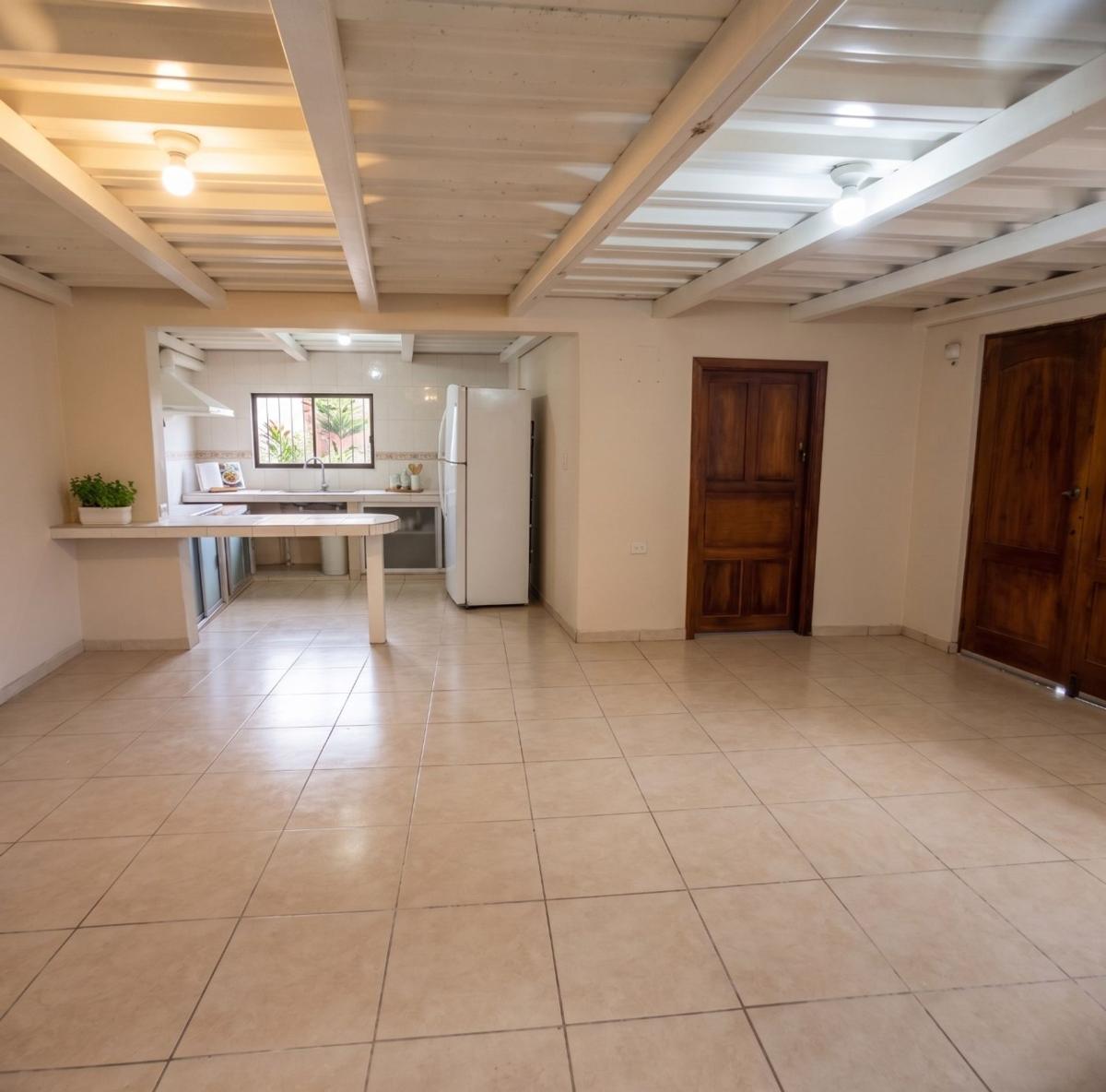 Quinta de venta con áreas verdes en Santa Isabel - imagen 5