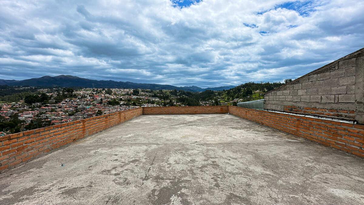 CASA COMERCIAL EN VENTA EN CUENCA SECTOR MIRAFLORES - imagen 14